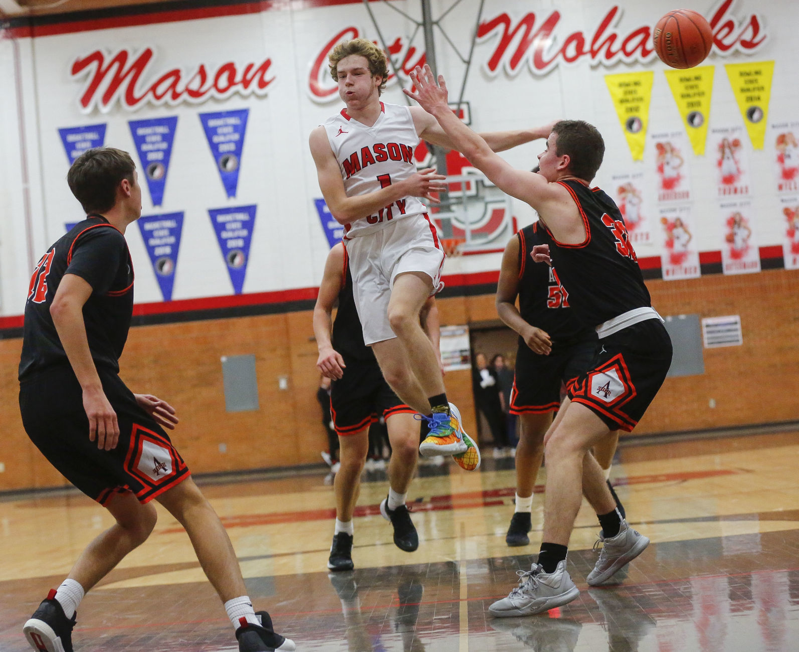 B/G BBall Mason City vs. Ames 4